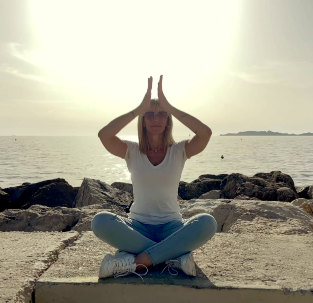 ^lay in the sun shine